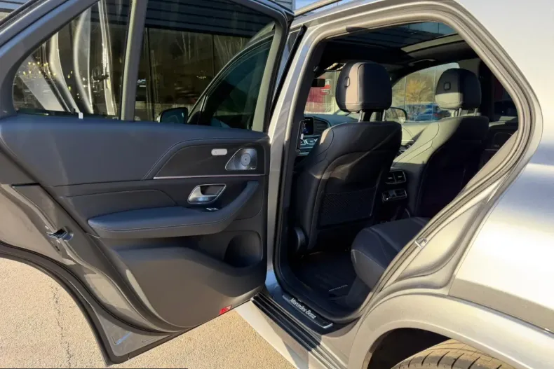Mercedes-Benz GLE 450 (Clasa GLE) din 2025 cu 8.513 km - oferta MER205519 - foto 28