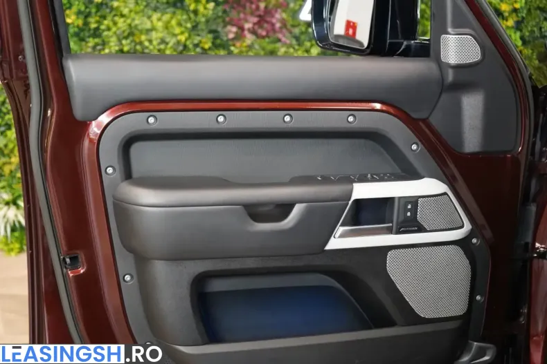 Land Rover Defender din 2024 cu 67.638 km - oferta LAN205523 - foto 33