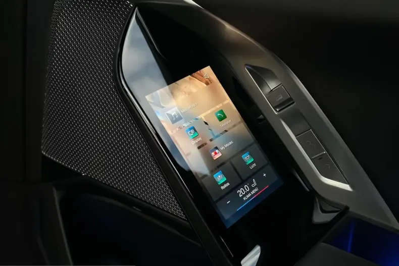 BMW 740 (Seria 7) din 2025 cu 14.225 km - oferta BMW205524 - foto 19