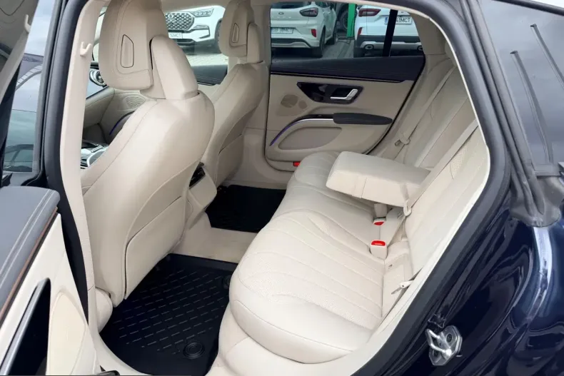 Mercedes-Benz EQS din 2023 cu 72.159 km - oferta MER205525 - foto 9
