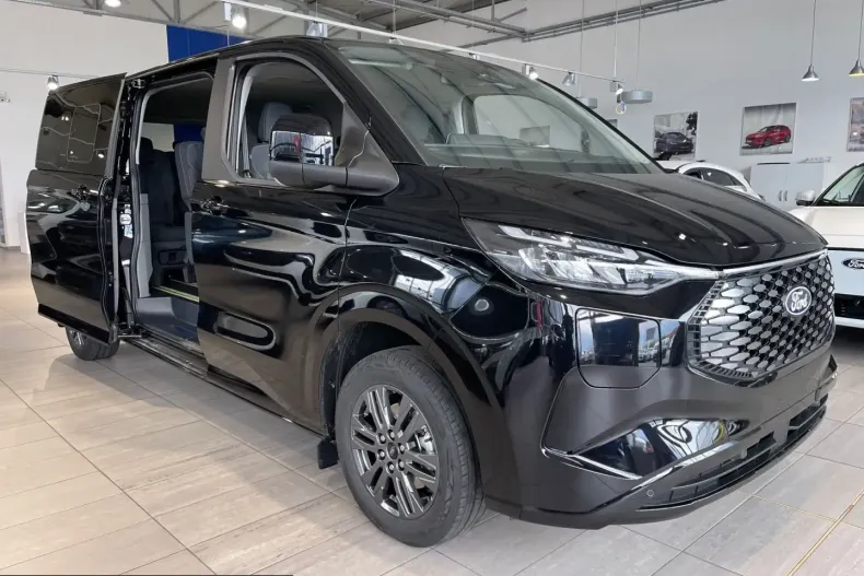 Ford Tourneo Custom din 2025 cu 7 km - oferta FOR205527 - foto 2