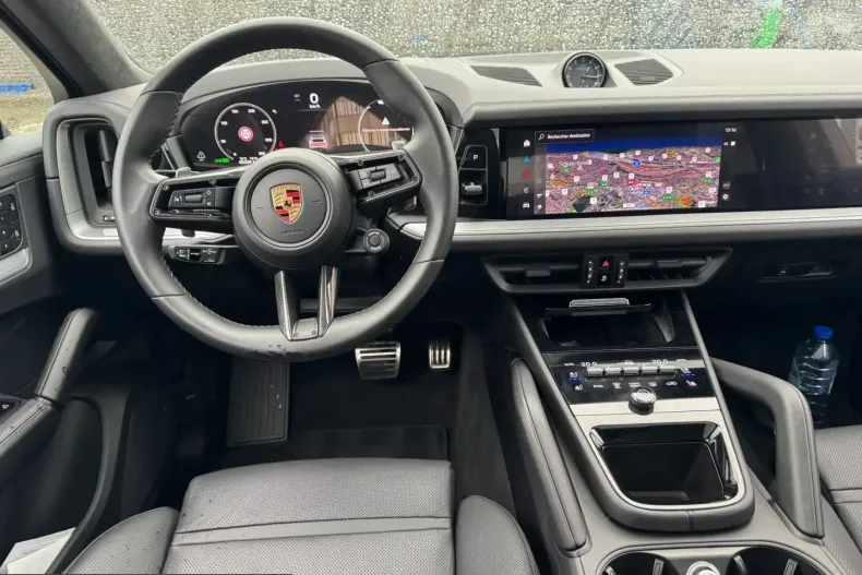 Porsche Cayenne din 2024 cu 45.328 km - oferta POR205528 - foto 9