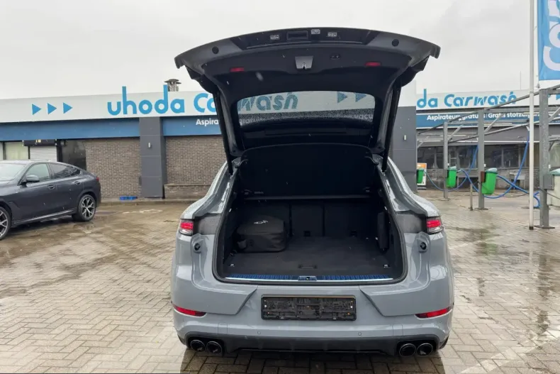 Porsche Cayenne din 2024 cu 45.328 km - oferta POR205528 - foto 10