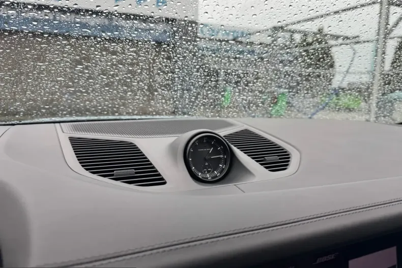 Porsche Cayenne din 2024 cu 45.328 km - oferta POR205528 - foto 26