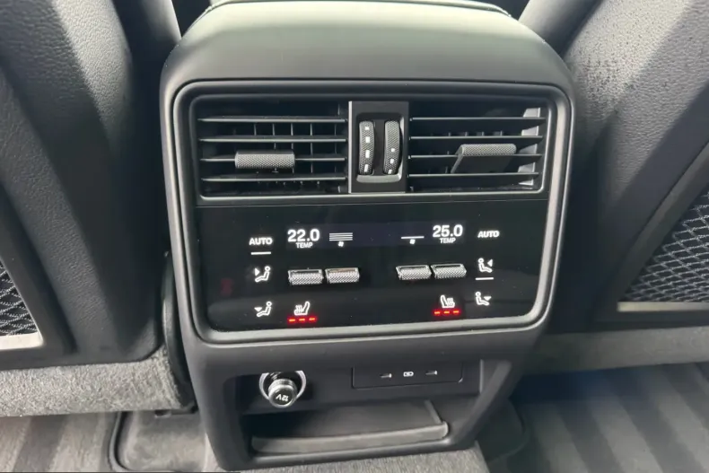 Porsche Cayenne din 2024 cu 45.328 km - oferta POR205528 - foto 31