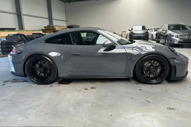 Porsche 911 din 2026 cu 13 km - oferta POR205529 - foto 8