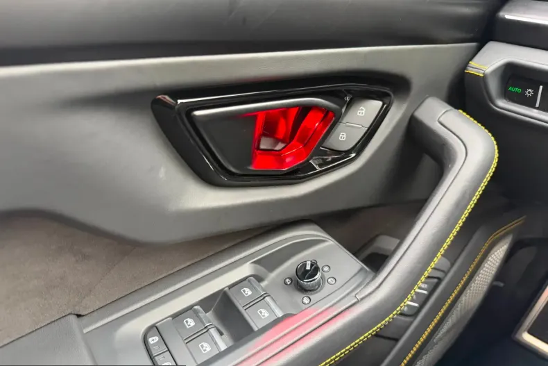 Lamborghini Urus din 2025 cu 21.000 km - oferta LAM205530 - foto 30