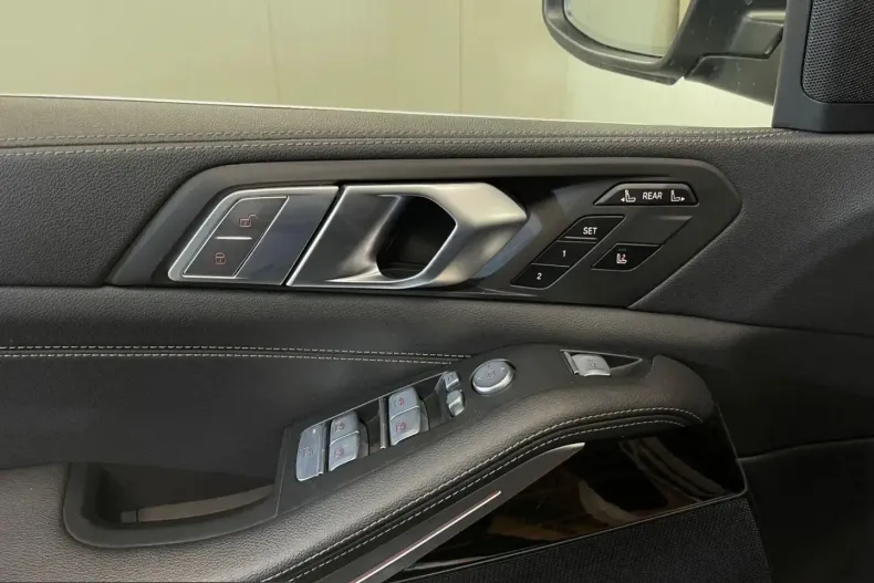 BMW X7 (Seria X) din 2021 cu 99.297 km - oferta BMW205532 - foto 34