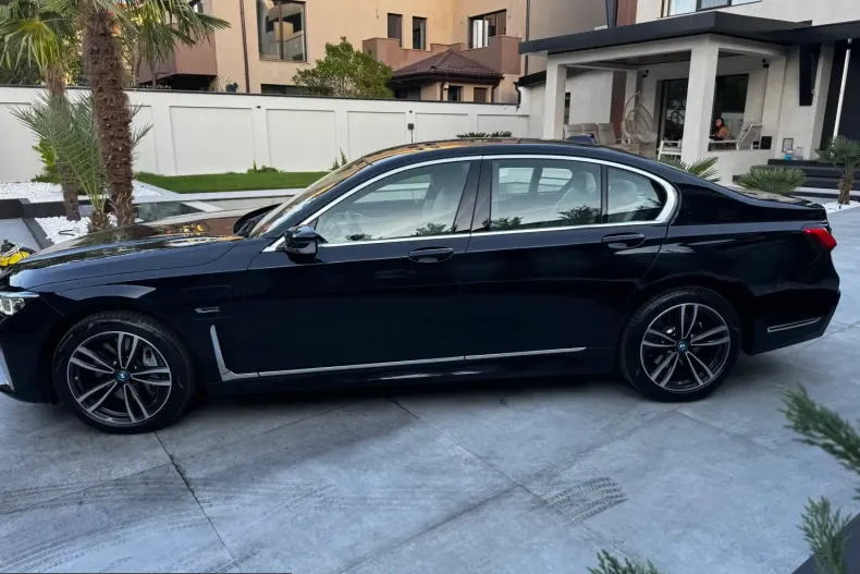 BMW 745 (Seria 7) din 2021 cu 32.000 km - oferta BMW205533 - foto 11