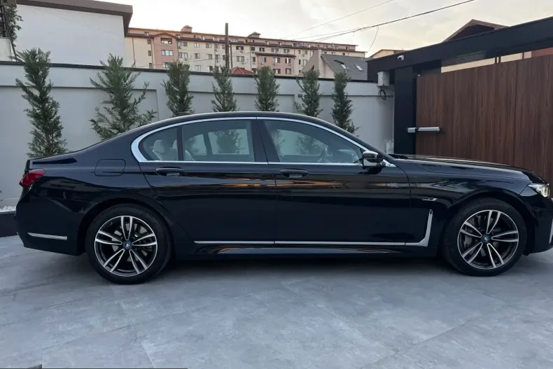 BMW 745 (Seria 7) din 2021 cu 32.000 km - oferta BMW205533 - foto 29