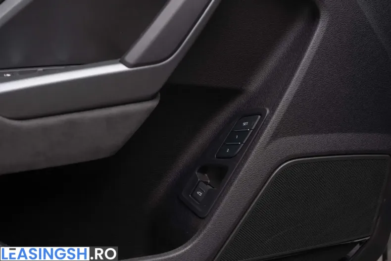 Audi RSQ3 din 2024 cu 14.320 km - oferta AUD205534 - foto 19