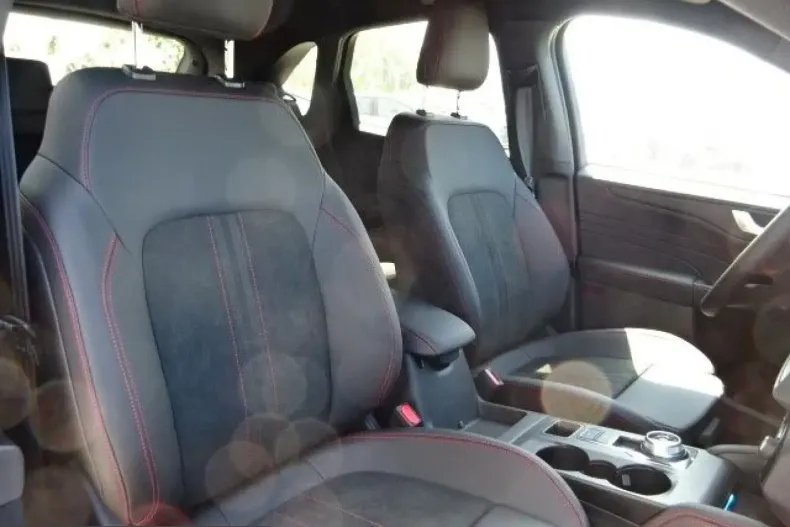 Ford Kuga din 2024 cu 11.000 km - oferta FOR205535 - foto 8