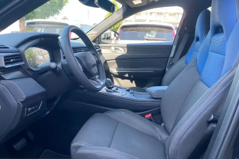 Lynk & Co 01 din 2024 cu 25.583 km - oferta LYN205540 - foto 10