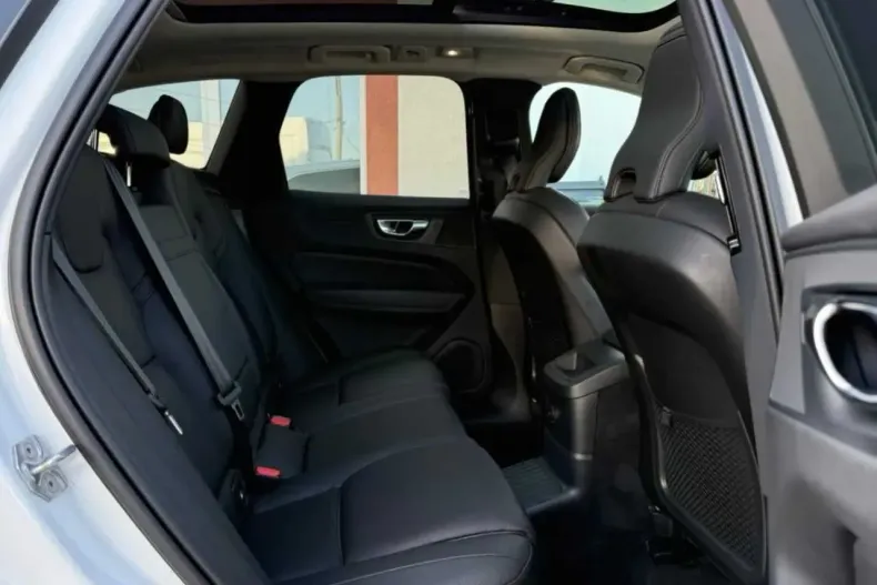 Volvo XC60 din 2021 cu 125.000 km - oferta VOL205541 - foto 18