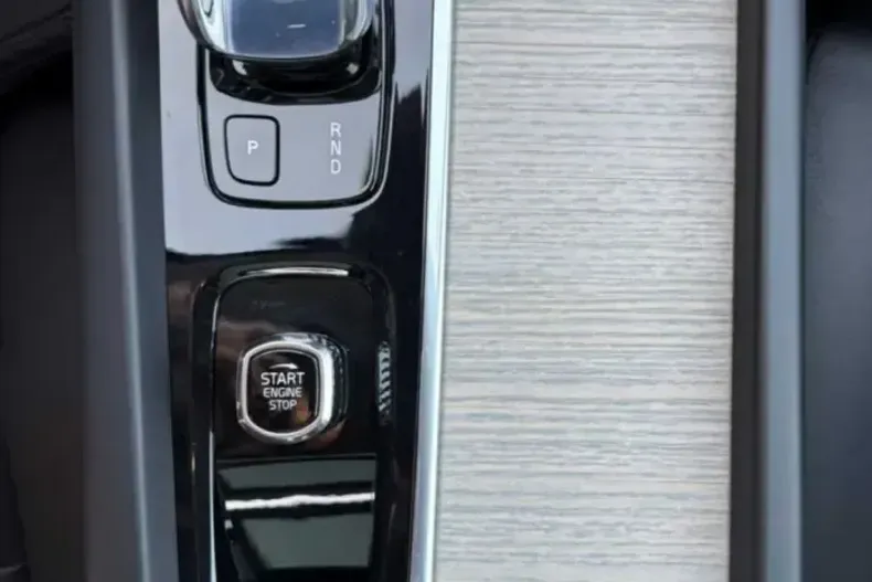 Volvo XC60 din 2021 cu 125.000 km - oferta VOL205541 - foto 24