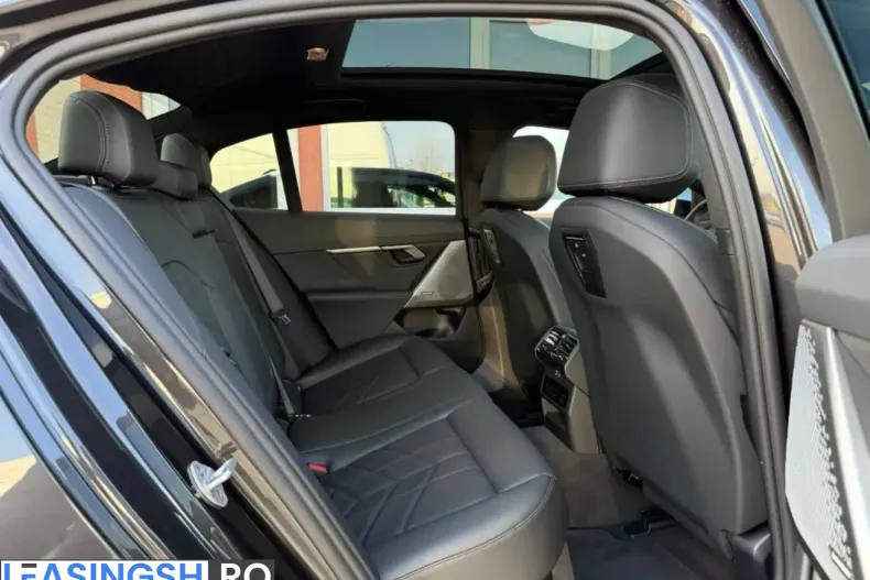 BMW 520i (Seria 5) din 2025 cu 25.000 km - oferta BMW205542 - foto 21