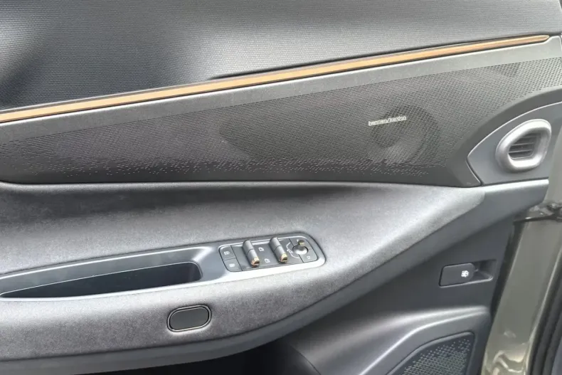 Lynk & Co 08 din 2026 cu 10 km - oferta LYN205543 - foto 12