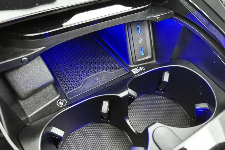 Mercedes-Benz SL 63 AMG (Clasa SL) din 2024 cu 11.752 km - oferta MER205545 - foto 31