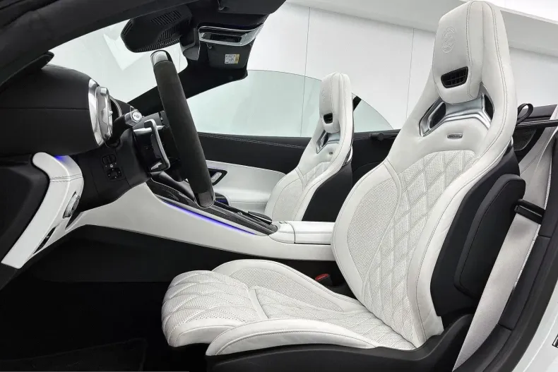 Mercedes-Benz SL 63 AMG (Clasa SL) din 2024 cu 11.752 km - oferta MER205545 - foto 32