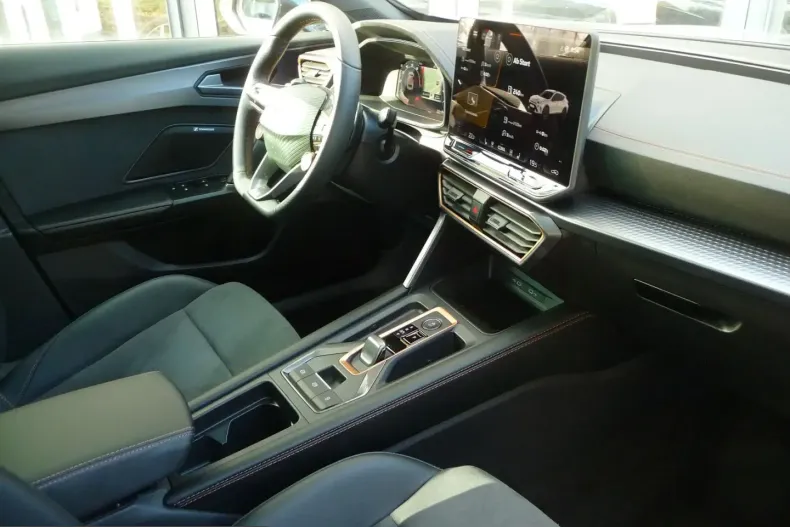 Cupra Formentor din 2025 cu 15.000 km - oferta CUP205552 - foto 6