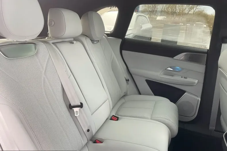 XPENG G9 din 2025 cu 5.900 km - oferta XPE205556 - foto 6