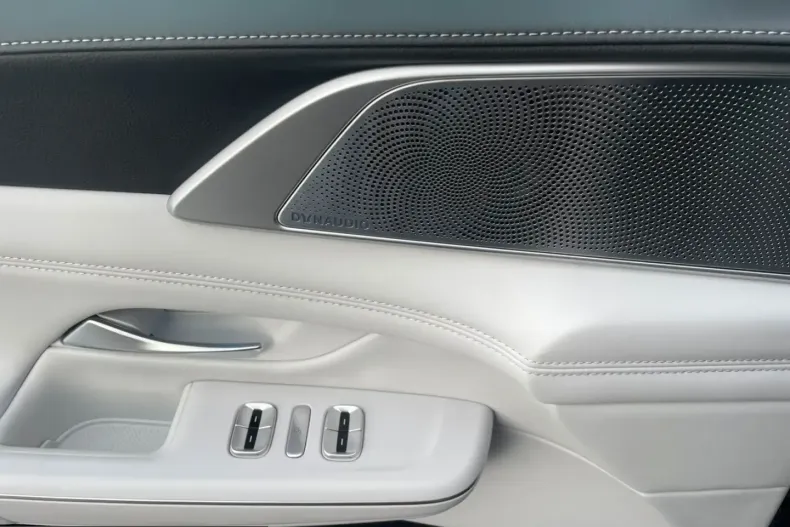 XPENG G9 din 2025 cu 5.900 km - oferta XPE205556 - foto 9