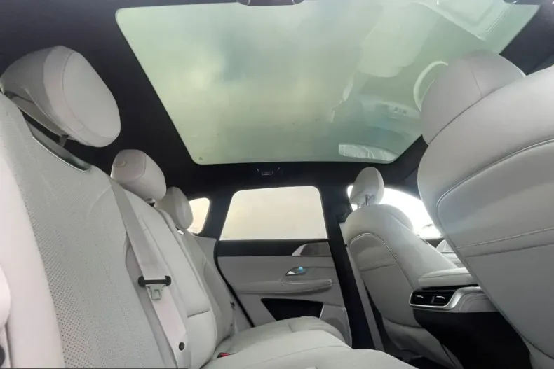 XPENG G9 din 2025 cu 5.900 km - oferta XPE205556 - foto 10