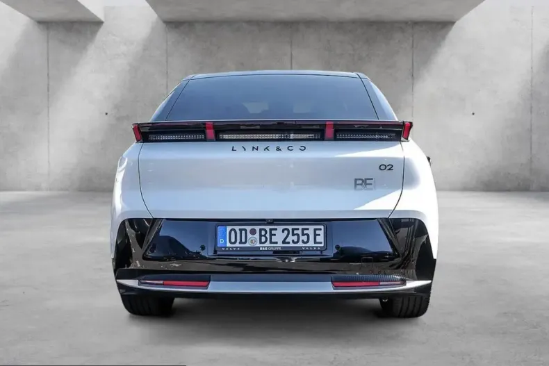 Lynk & Co 02 din 2025 cu 10.110 km - oferta LYN205557 - foto 4