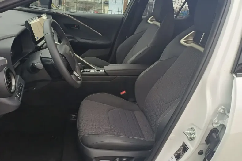 Toyota C-HR din 2025 cu 6.019 km - oferta TOY205558 - foto 10