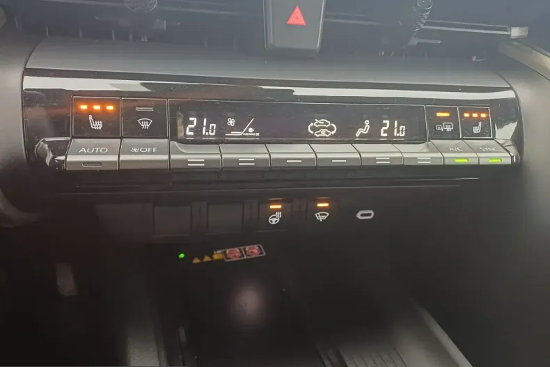 Toyota C-HR din 2025 cu 6.019 km - oferta TOY205558 - foto 22