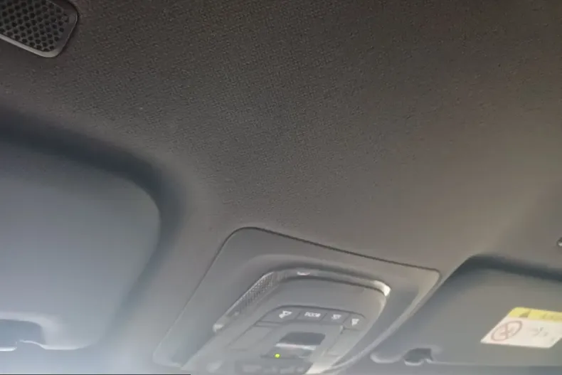 Toyota C-HR din 2025 cu 6.019 km - oferta TOY205558 - foto 25