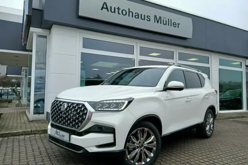 KGM Rexton din 2025 cu 5.000 km - oferta KGM205559 - foto 1