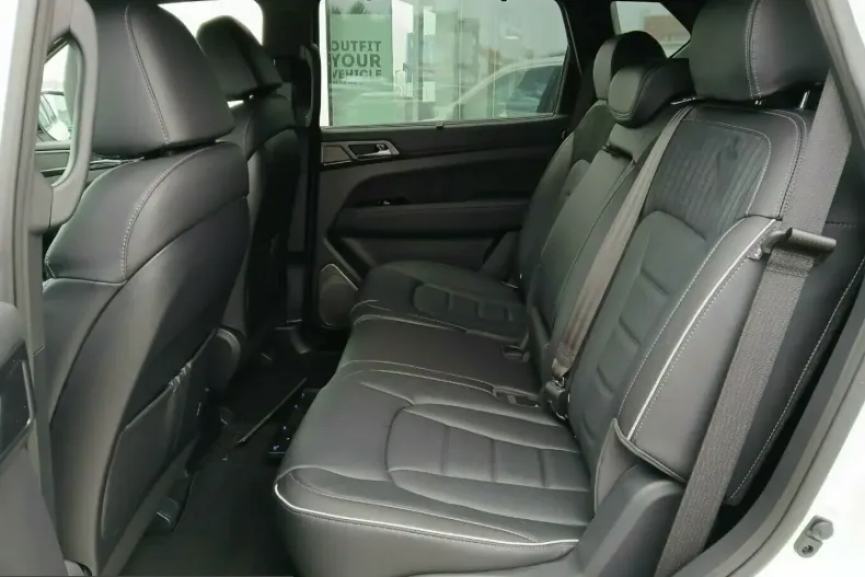 KGM Rexton din 2025 cu 5.000 km - oferta KGM205559 - foto 10