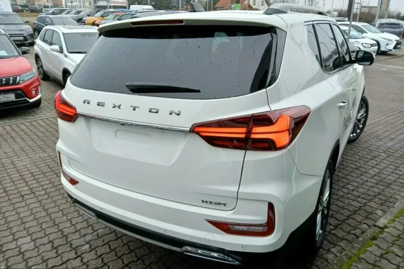 KGM Rexton din 2025 cu 5.000 km - oferta KGM205559 - foto 12