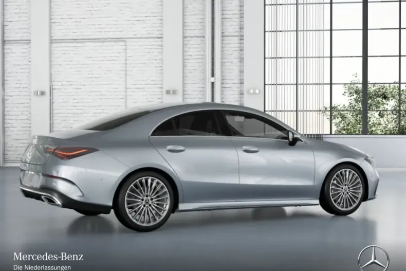 Mercedes-Benz CLA 200 (Clasa CLA) din 2025 cu 9.900 km - oferta MER205560 - foto 11