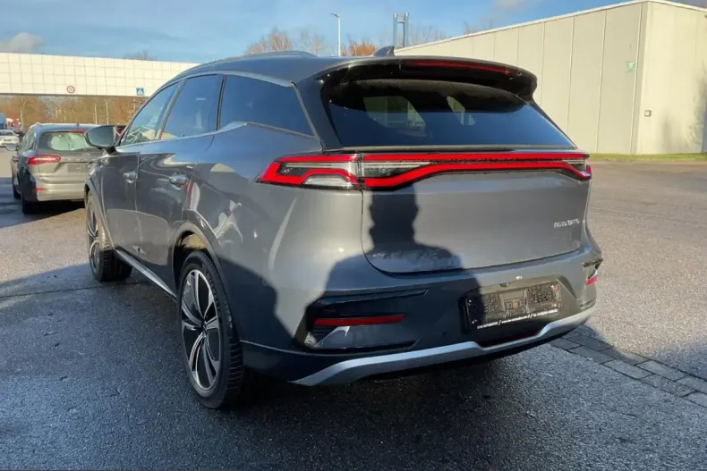 BYD Tang din 2024 cu 2.504 km - oferta BYD205567 - foto 5