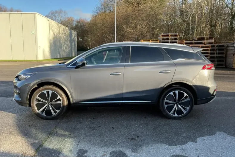 BYD Tang din 2024 cu 2.504 km - oferta BYD205567 - foto 6