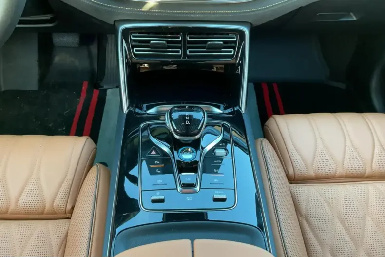 BYD Tang din 2024 cu 2.504 km - oferta BYD205567 - foto 13