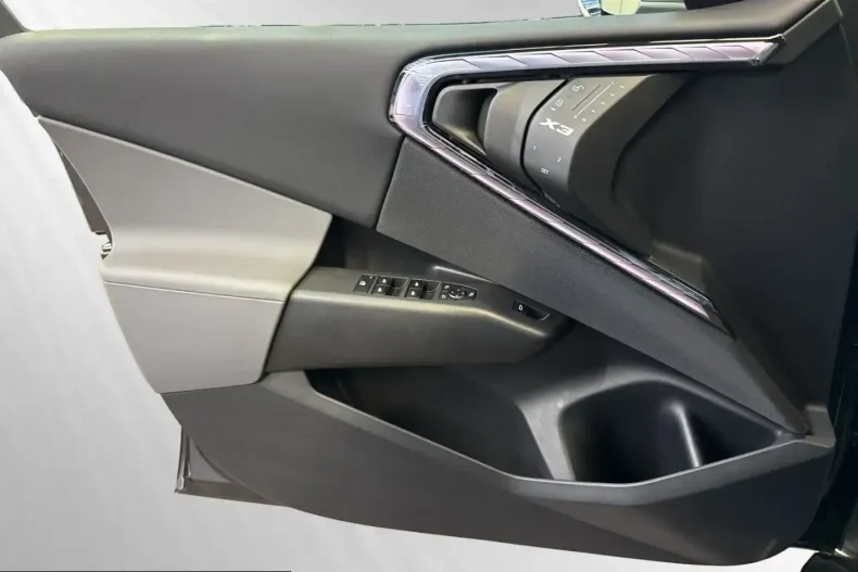 BMW X3 (Seria X) din 2024 cu 14.900 km - oferta BMW205568 - foto 14