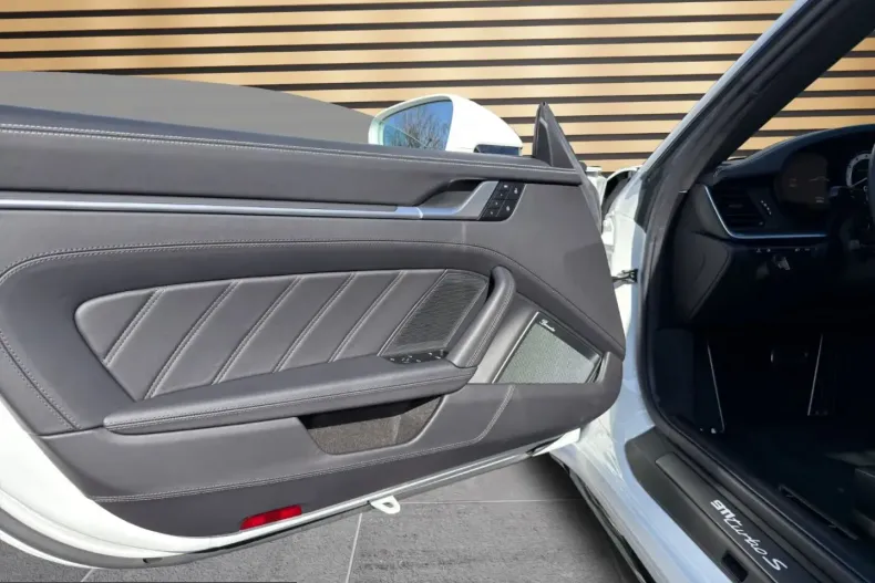 Porsche 911 din 2024 cu 6.565 km - oferta POR205572 - foto 23