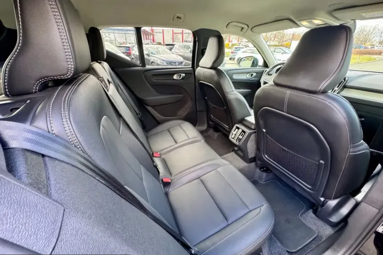 Volvo XC40 din 2024 cu 26.110 km - oferta VOL205591 - foto 11