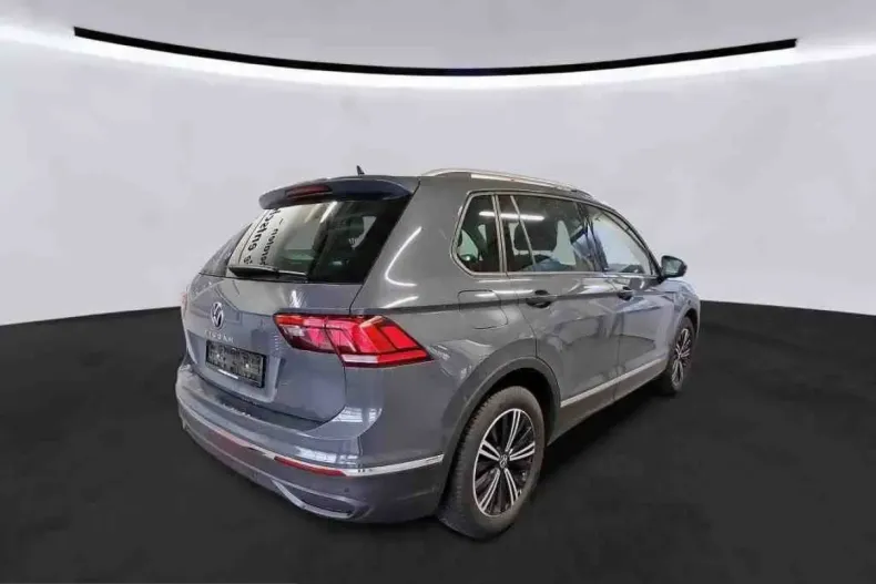 Volkswagen Tiguan din 2022 cu 79.436 km - oferta VOL205595 - foto 2