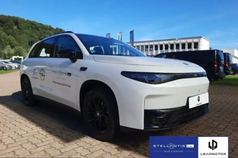 Leapmotor C10 din 2025 cu 15.452 km - oferta LEA205598 - foto 5