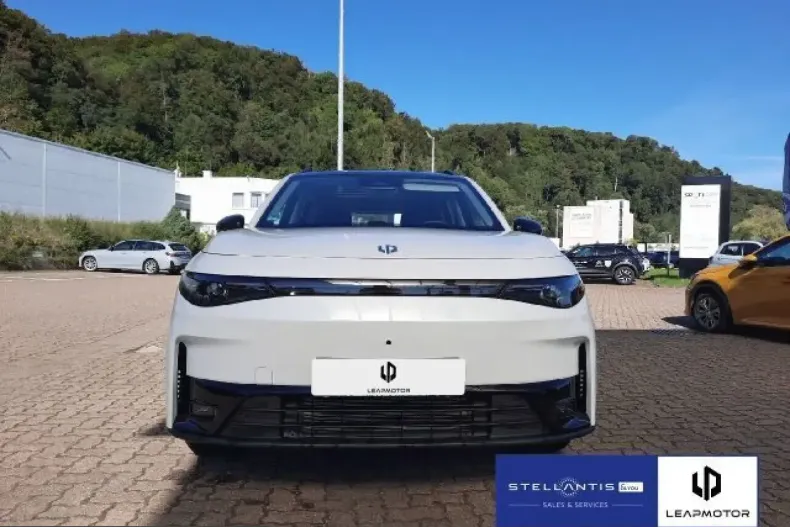 Leapmotor C10 din 2025 cu 15.452 km - oferta LEA205598 - foto 6