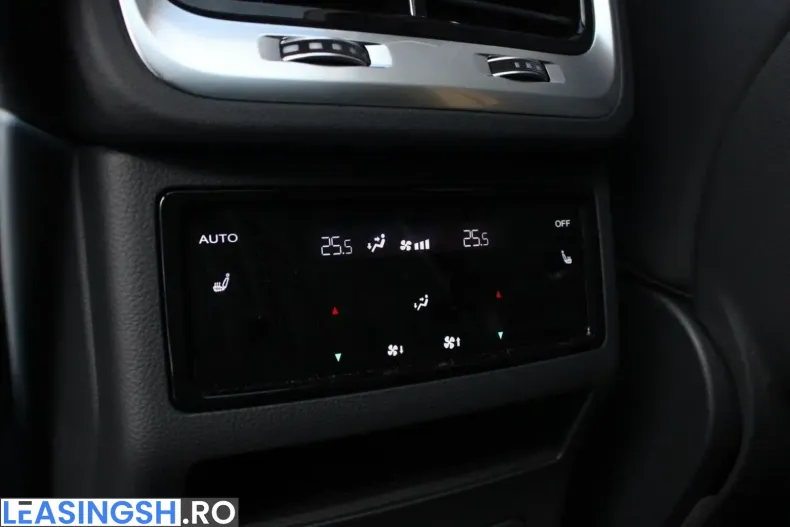 Hongqi E-HS9 din 2025 cu 17.450 km - oferta HON205603 - foto 24