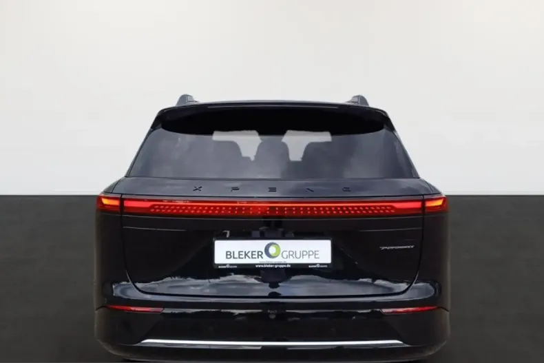 XPENG G9 din 2025 cu 19.990 km - oferta XPE205604 - foto 2