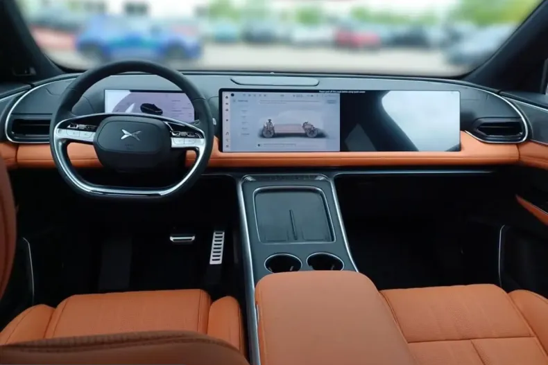 XPENG G9 din 2025 cu 19.990 km - oferta XPE205604 - foto 8