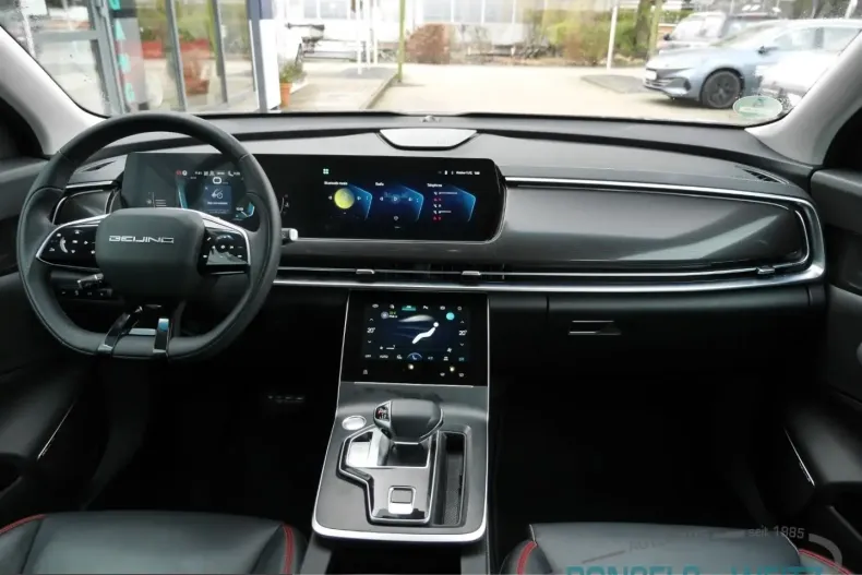 BAIC Beijing X75 din 2025 cu 9.600 km - oferta BAI205605 - foto 7