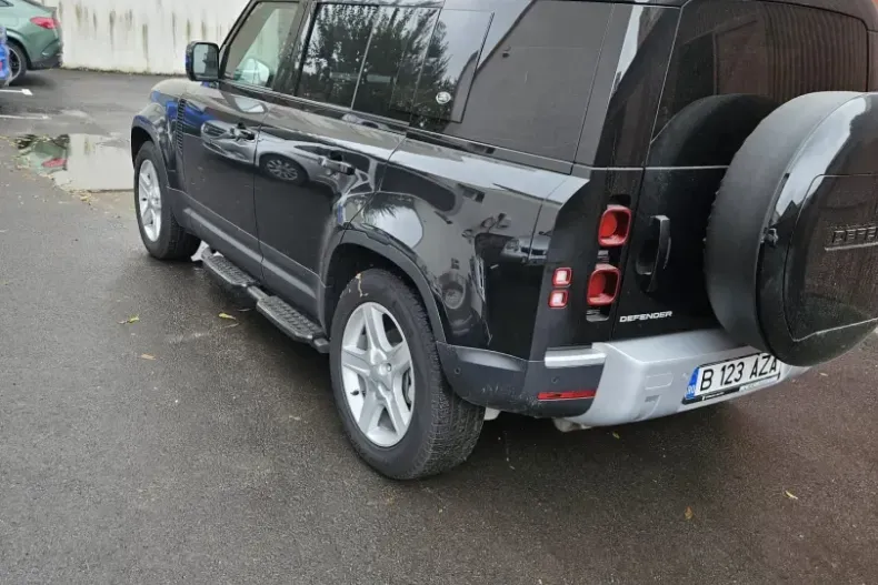 Land Rover Defender din 2023 cu 18.100 km - oferta LAN205607 - foto 5