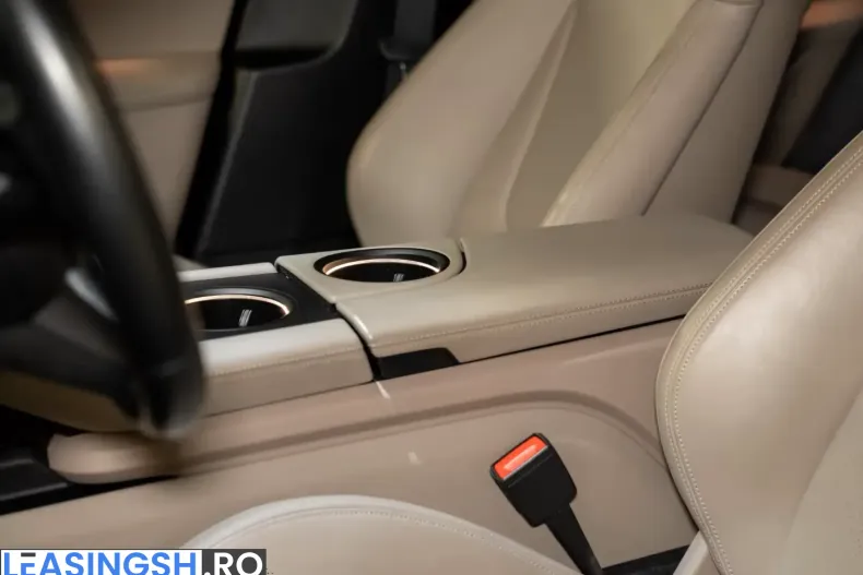 Porsche Taycan din 2023 cu 65.113 km - oferta POR205608 - foto 34